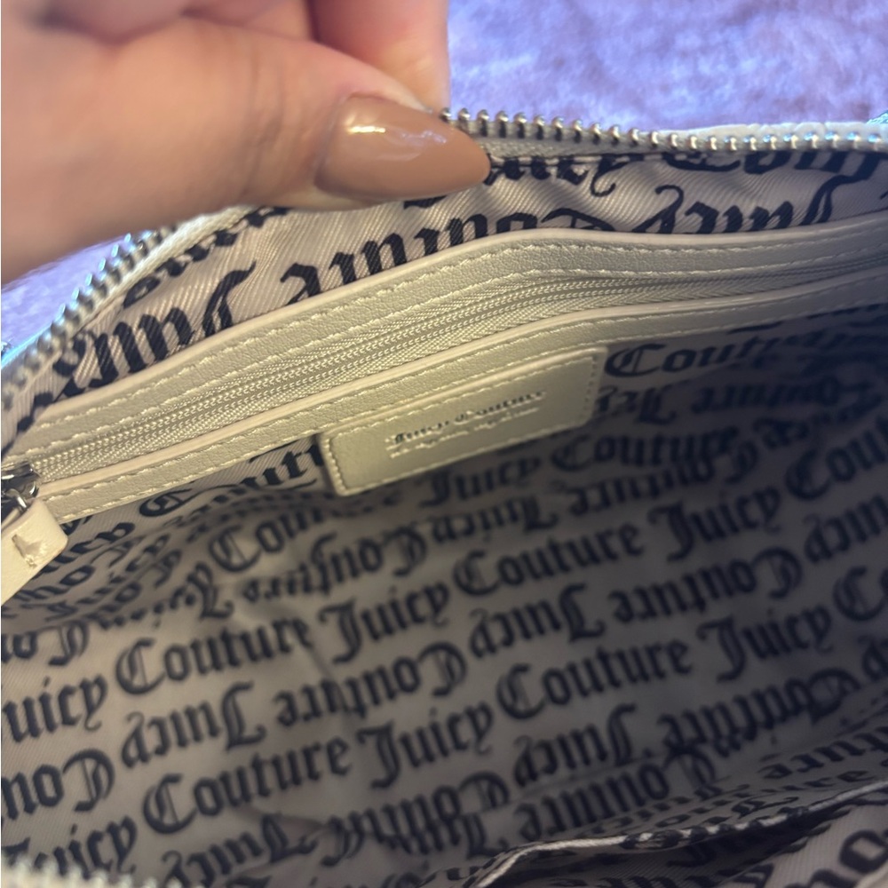 Juicy Couture Cream Embossed Shoulder Bag - Picture 5 of 6